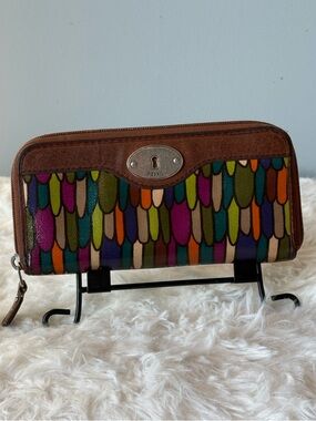 Fossil Key-Per Peacock Print Zip Around Wallet